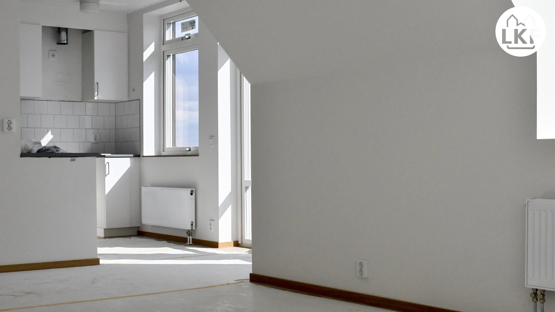 Ett kök med öppen planlösning